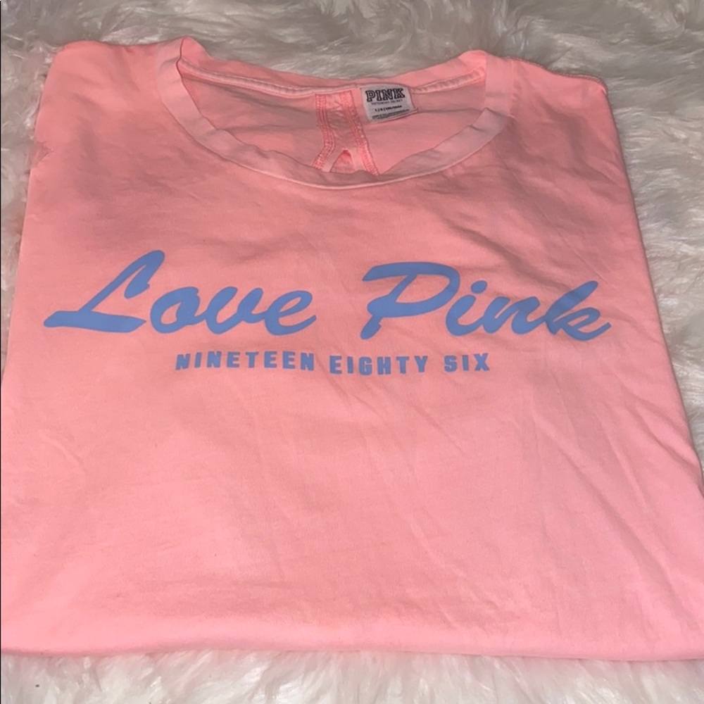 PINK Victoria’s Secret Keyhole Tee